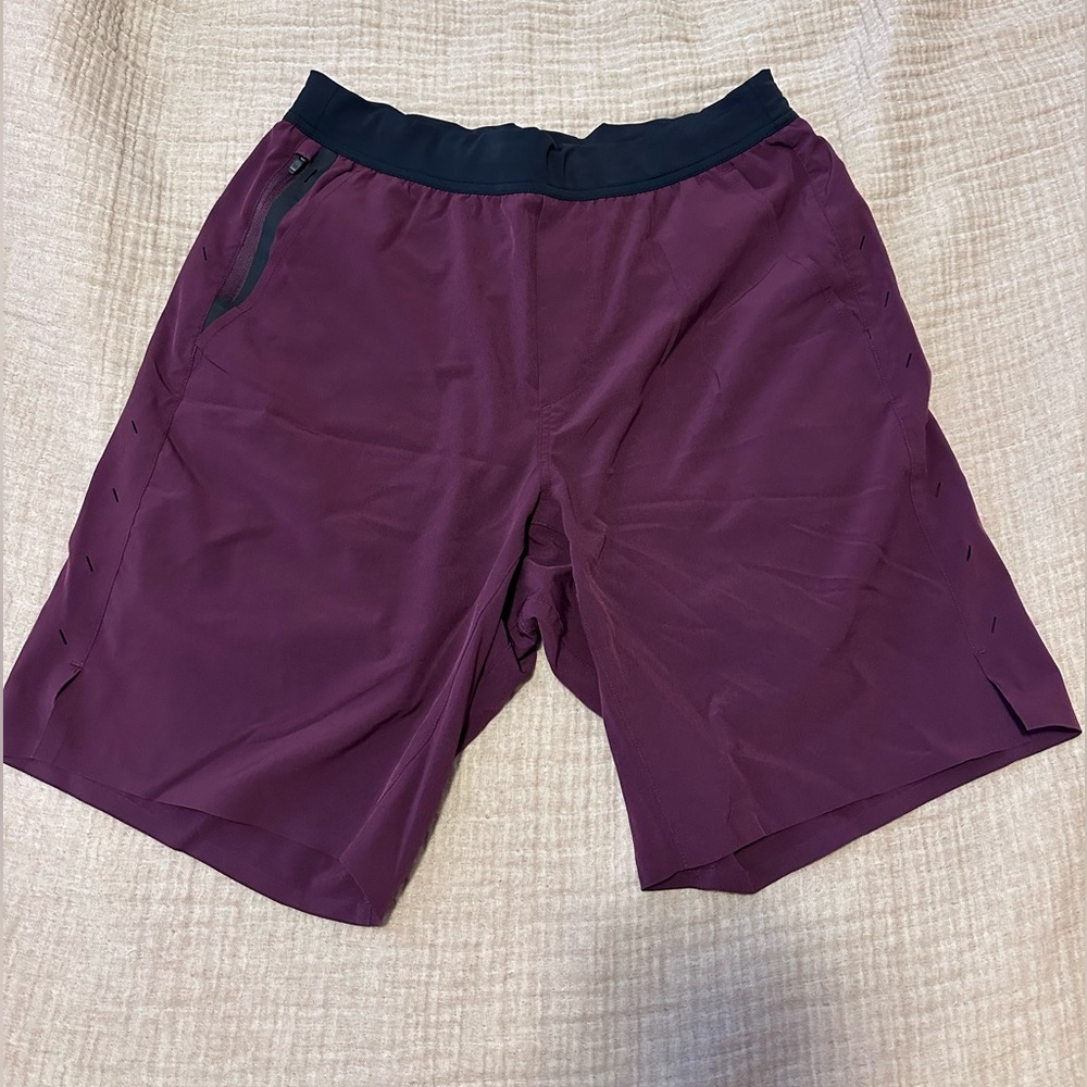 Ten Thousand interval short for men.